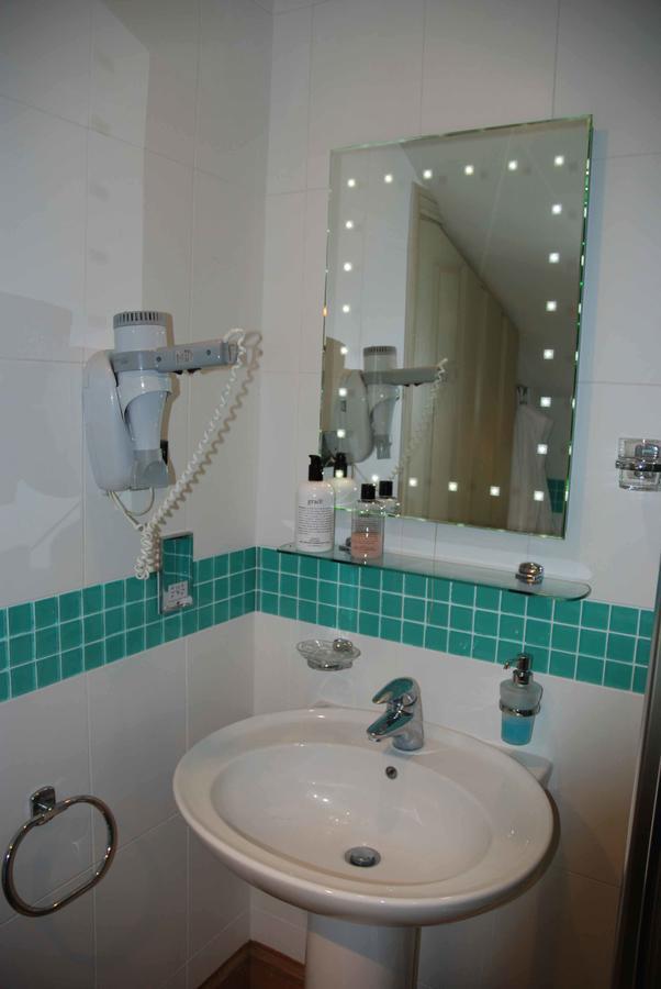 The Elephants Nest Inn Marytavy Room photo